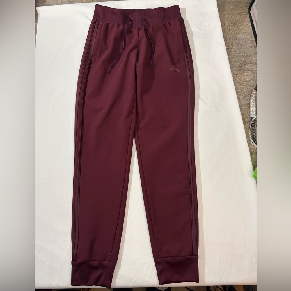 Adidas Women’s Maroon Track Jogger Pants Size X Small‎